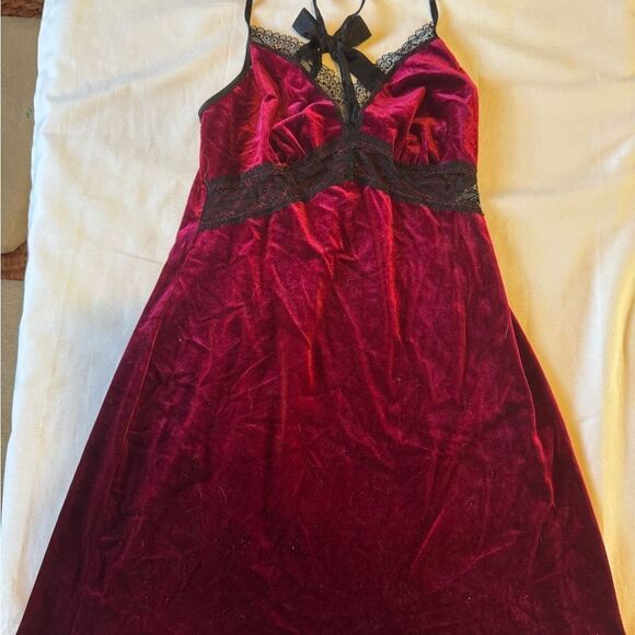NWT LINEA DONATELLA W Med Babydoll lace Empire Waist Red Velvet slip dress Y2K - Picture 3 of 7
